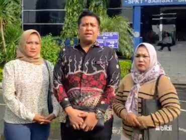 Ahli Waris saat melaporkan dugaan tindak pidana memasuki pekarangan tanpa izin ke Polda Metro Jaya (foto:ist)