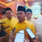 Walikota Tangerang Sachrudin saat memberikan keterangan tentang jalan rusak di Kota Tangerang (foto:Zie)