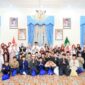 Gubernur Banten Andra Soni merayakan Idulfitri bersama anak-anak yatim dan dhuafa di Gedung Negara. (Foto:ist)