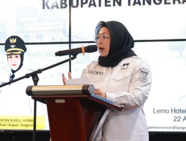 Wakil Bupati Tangerang, Intan Nurul Hikmah saat membuka High Level Meeting TPID di Hotel Lemo (foto:ist)