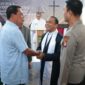 Bupati Moch. Maesyal Rasyid datang bersama seluruh Forkopimda saat tinjau ibadah Paskah POUK Tesalonika (foto:ist)