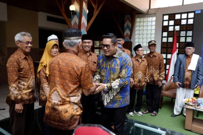 Wakil Wali Kota Tangerang Maryono Hasan saat menghadiri kegiatan Halalbihalal Persatuan Wredatama Republik Indonesia (PWRI) Kota Tangerang (foto:ist)