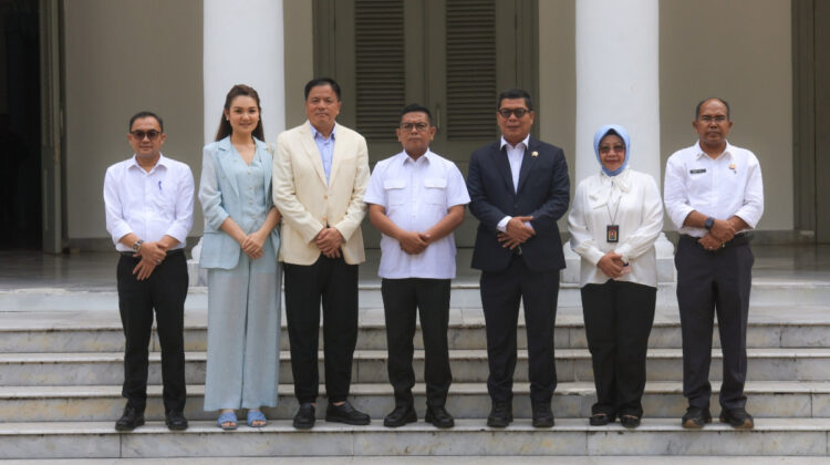 Gubernur Banten Andra Soni saat menerima kunjungan Direktur Utama PT Bondara Global International (doc provinsi Banten)