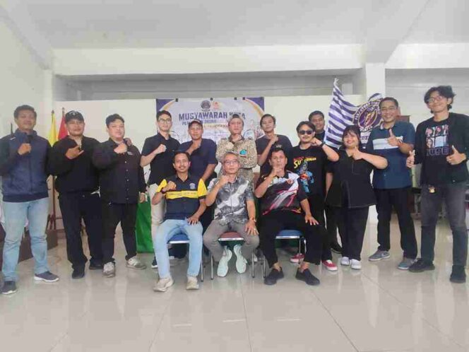 
Soehaery Kahfi bersama jajaran pasca resmi terpilih secara aklamasi sebagai Ketua PDBI Kota Tangerang periode 2026-2030 (foto:ist)
