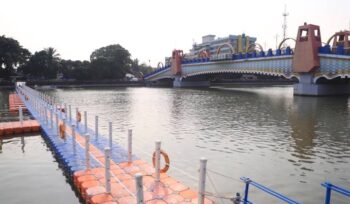 Jembatan Kaca Berendeng, Kota Tangerang (foto: ist)